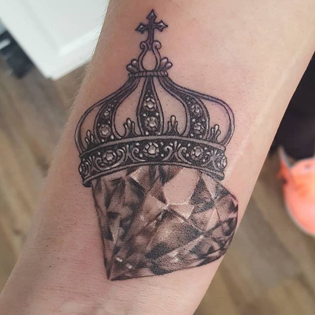 Sachin tattoos art gallery - Crown with Diamond tattoo☺️ #angel #diamond  #diamondring #crowntattoo #queen #king #crown #tattoo #tattooideas  #tattoogirl #tattooartist #tattooart #art #girl #girls #love #tattoolovers  #tattoodesign #wings #tattoomodel ...
