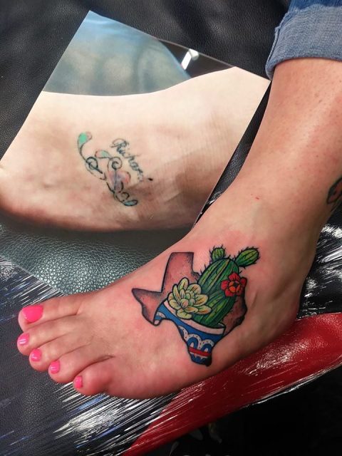Cute foot tattoo | foot-henna-design-color-tattoo-flowers-cu… | Flickr