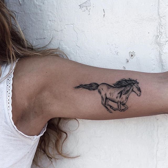 Horse Tattoo Designs For Woman | TattooMenu