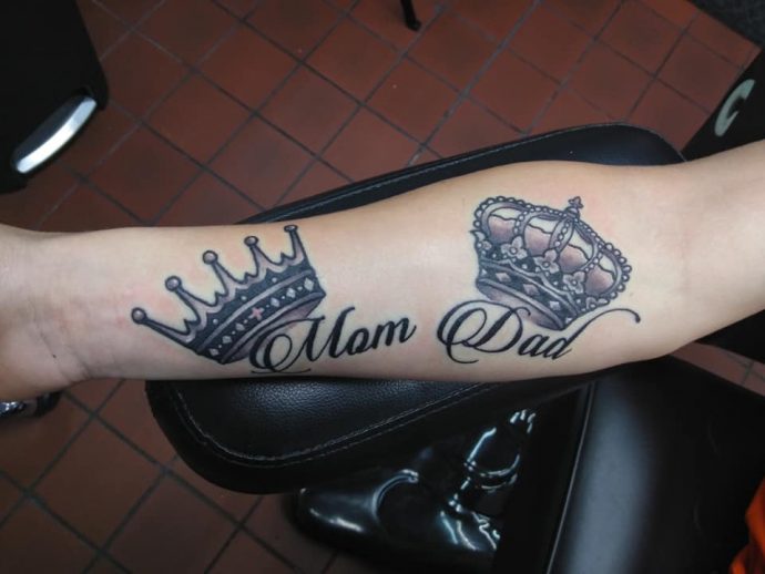 Crown Tattoo Designs For Woman | TattooMenu