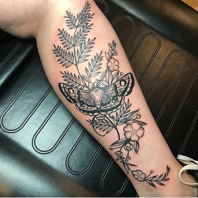 Boar done by Blake Thomas @ Black Moth here in Rogers, Arkansas :  r/traditionaltattoos